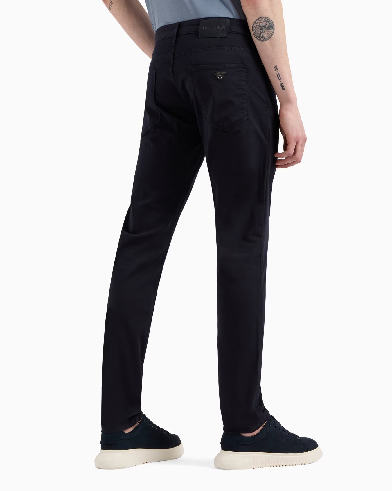J06 Slim Fit Jeans