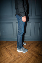 J06 Slim-fit Jeans