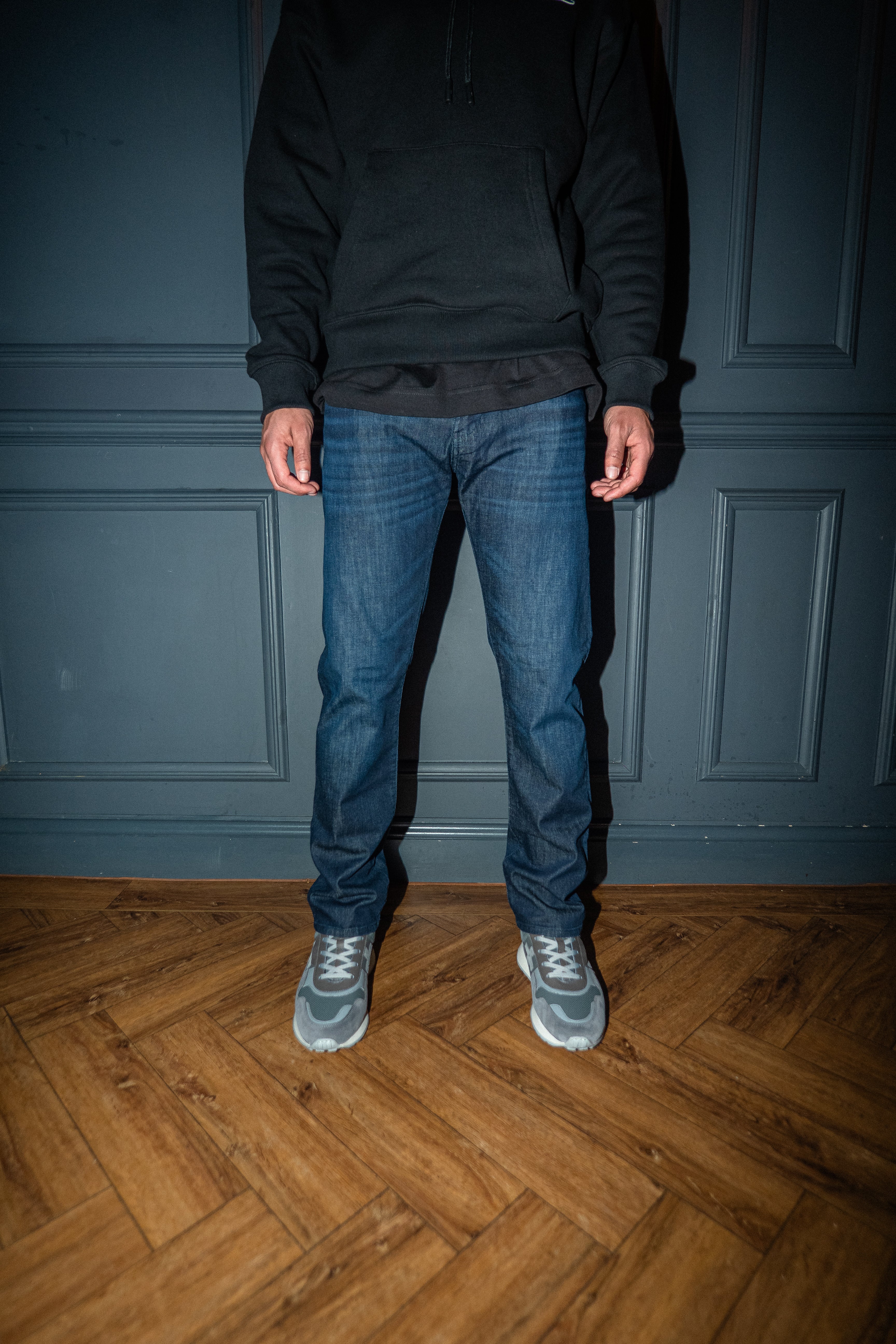 J06 Slim-fit Jeans