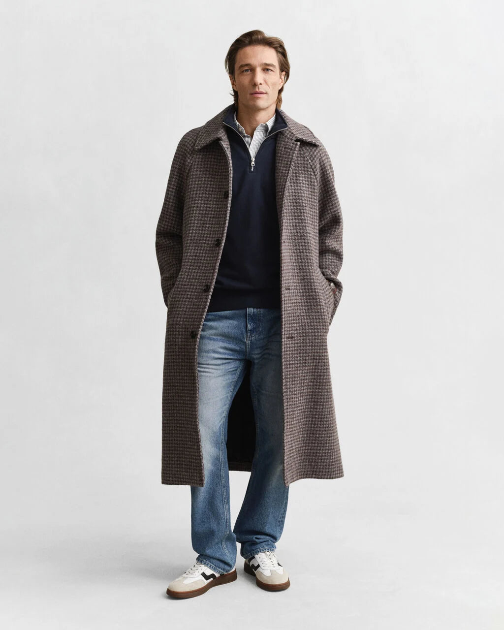 Regular Shield Half Zip Sweatshirt