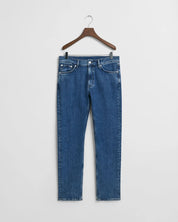 Regular Fit Clean Wash Jeans
