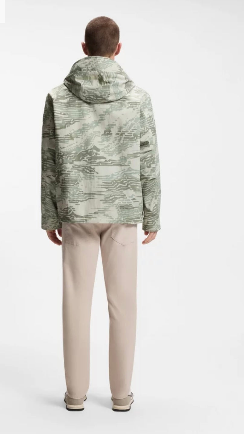 Relaxed Fit Water-Repellent Jacket