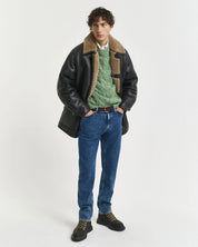 Regular Fit Clean Wash Jeans