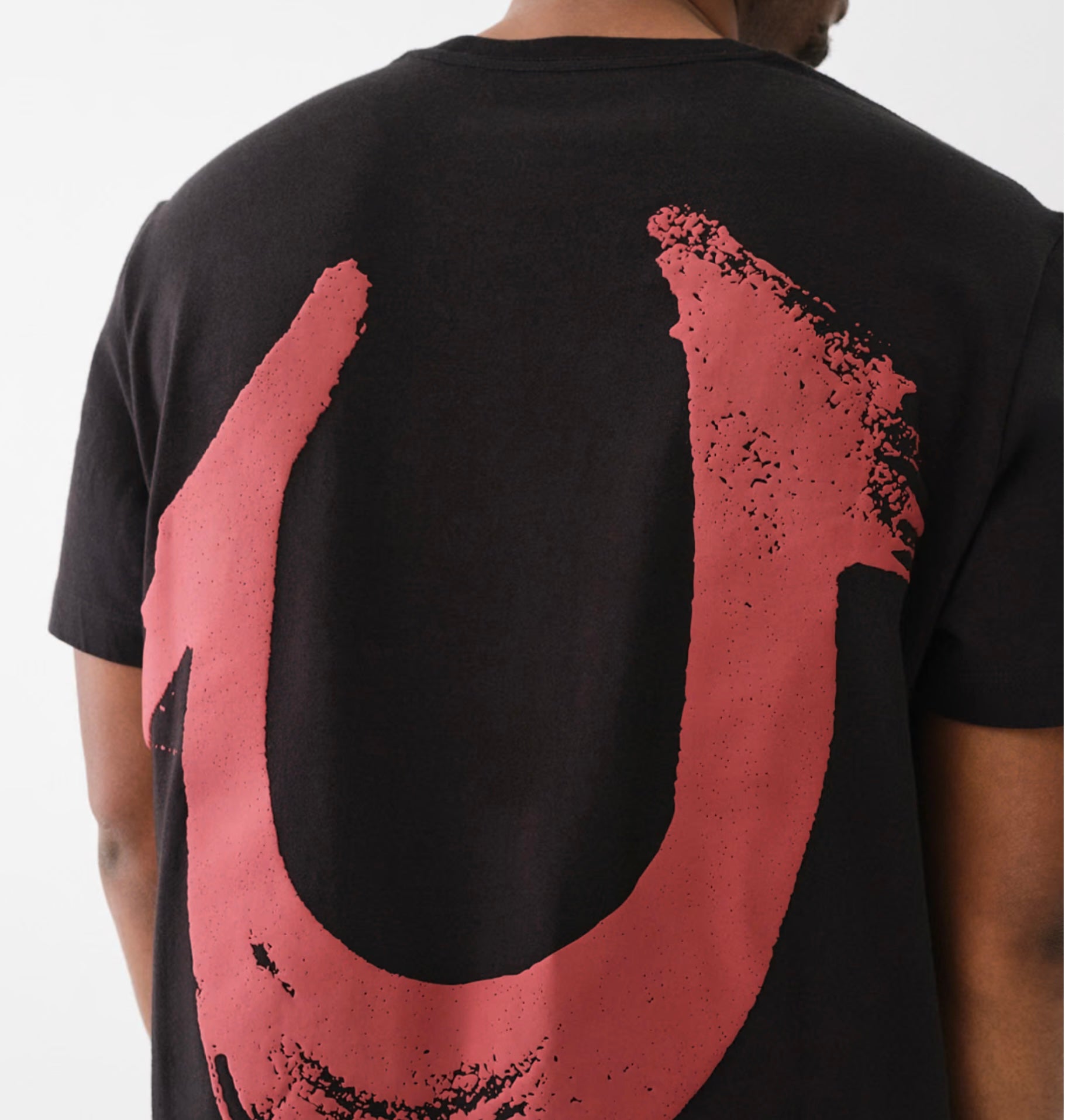 Painted Horseshoe Tee