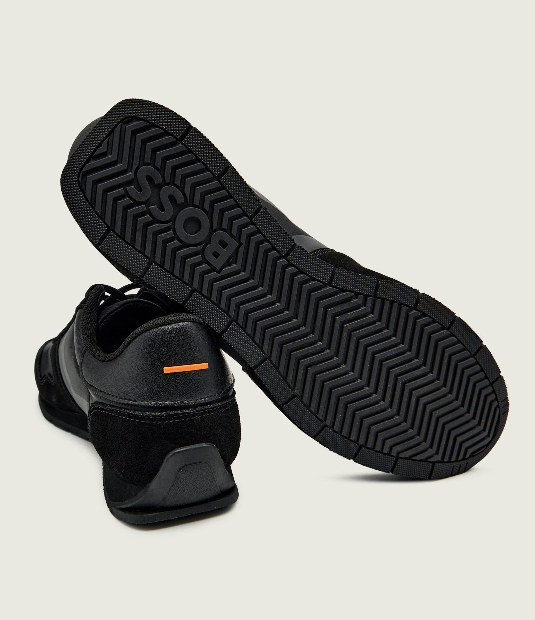 Levon Runner Trainers